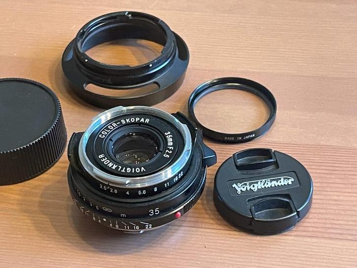 Voigtlander Color Skopar Pancake II 2,5/35mm VM, Audio, Tv en Foto, Foto | Lenzen en Objectieven, Zo goed als nieuw, Standaardlens