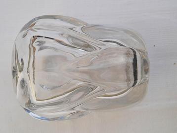Vase en cristal, Enlèvement
