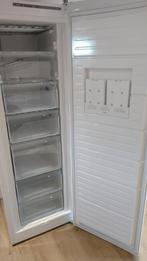 Bosch diepvriezer 220l GSV33VW30, 160 cm of meer, Zo goed als nieuw, Energieklasse A of zuiniger, Ophalen