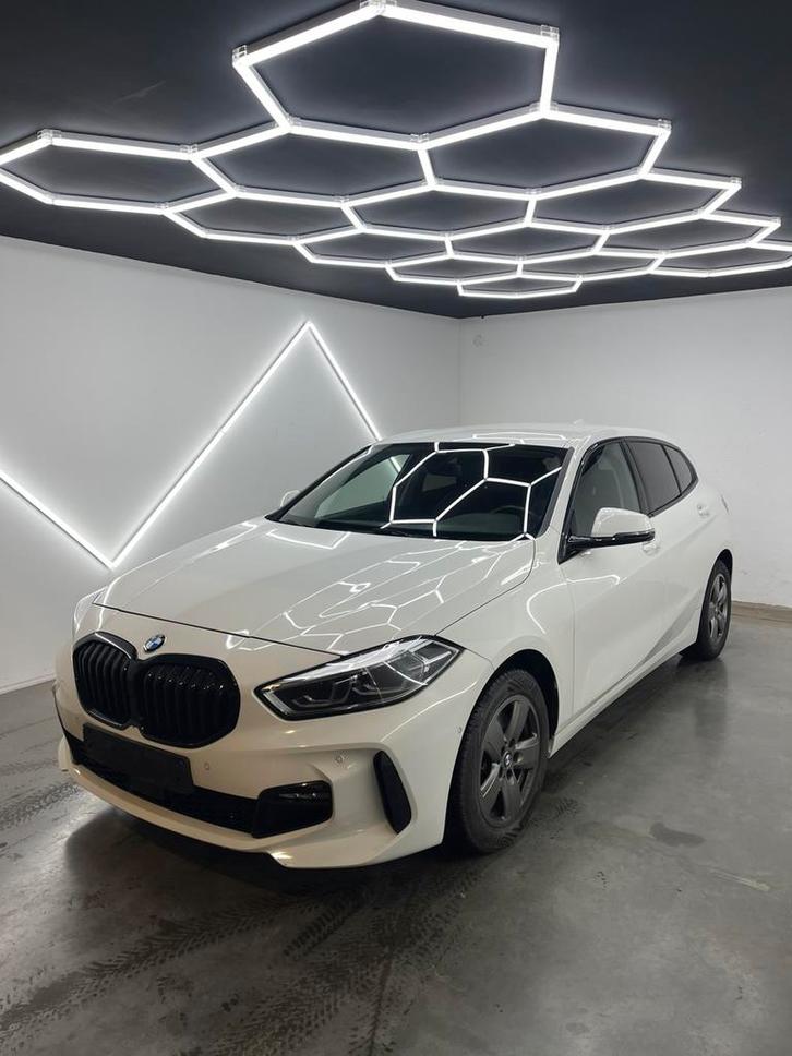 BMW 118i | 2020 | 68.110KM| AUTOMAAT| 1 JAAR GARANTIE, Auto's, BMW, Bedrijf, Te koop, 1 Reeks, Airbags, Airconditioning, Android Auto