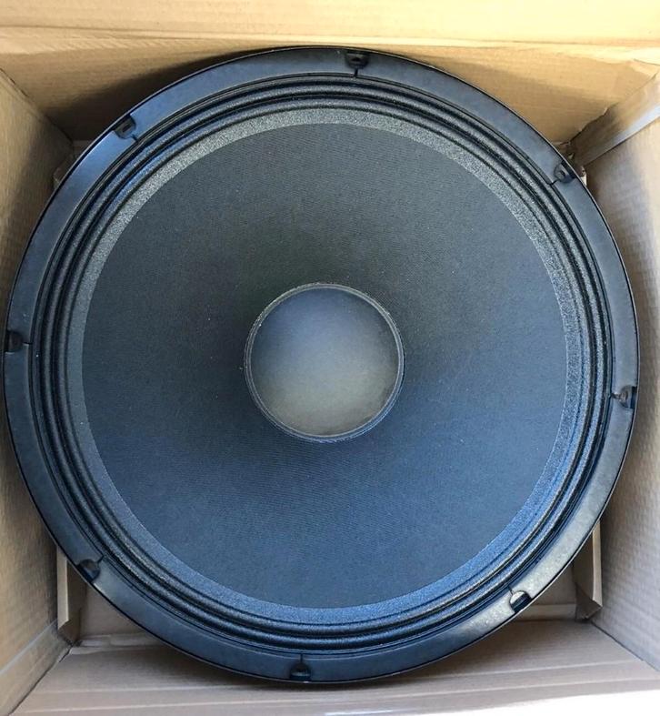 Twee Celestion TF1530-luidsprekers, Audio, Tv en Foto, Luidsprekerboxen, Zo goed als nieuw, Ophalen