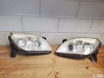 Opel Tigra 2004 - 2010 koplamp links zilver met ribbel €125 beschikbaar voor biedingen