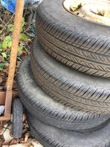 4 banden 155/80 13inch 3mnd oud beschikbaar voor biedingen