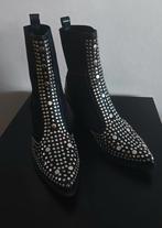 Enkellaarsjes zwart met studs maat 40, Ophalen, Zo goed als nieuw, Zwart