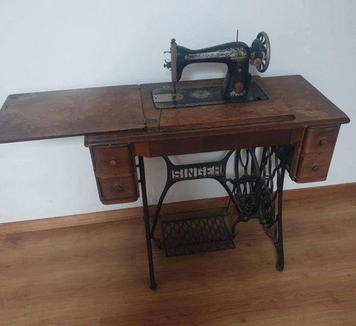 Machine à coudre Vintage Singer, Antiquités & Art, Antiquités | Machines à coudre, Enlèvement