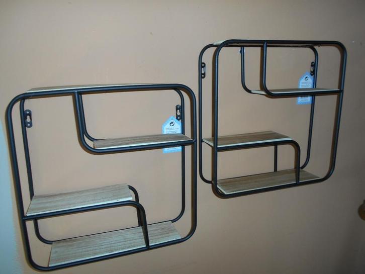 Set twee metalen hangrekjes in metaal : NIEUW!, Huis en Inrichting, Woonaccessoires | Wandplanken en Boekenplanken, Nieuw, Ophalen