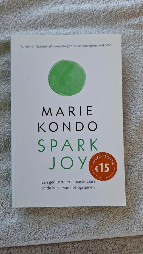 Marie Kondo - Spark Joy, Boeken, Psychologie, Zo goed als nieuw, Ophalen of Verzenden