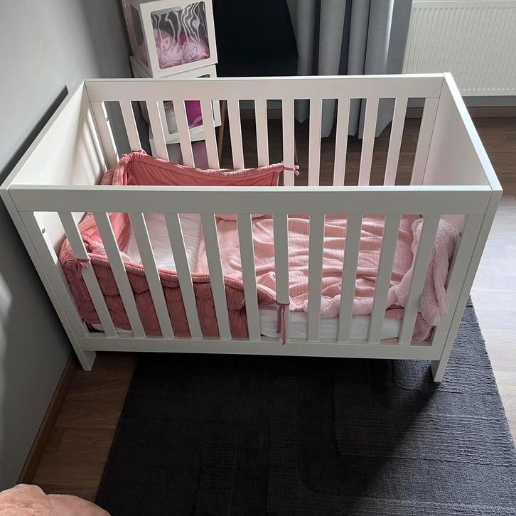 Babybed Bopita Thyn, Kinderen en Baby's, Kinderkamer | Complete kinderkamers, Zo goed als nieuw, Ophalen
