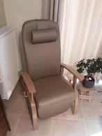 Relaxstoel met manueel  kantelmechanisme, Huis en Inrichting, Stoelen, Ophalen, Bruin, Leer, Zo goed als nieuw