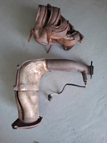 Uitlaatcollecteur compleet clio 1.8 16V -1992-1995   beschikbaar voor biedingen