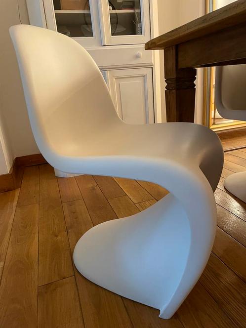 2 Verner Pantonstoelen (wit), Huis en Inrichting, Stoelen, Zo goed als nieuw, Twee, Kunststof, Wit, Ophalen
