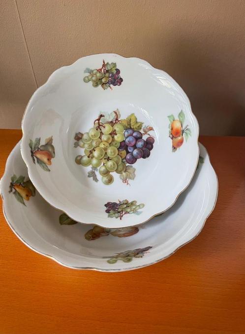 Twee porseleinen fruitschalen van Bavaria, Antiek en Kunst, Antiek | Porselein, Ophalen of Verzenden