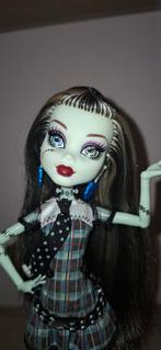 Ik ben op zoek naar monster high poppen