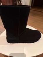 UGG, Ophalen, Zo goed als nieuw, Zwart