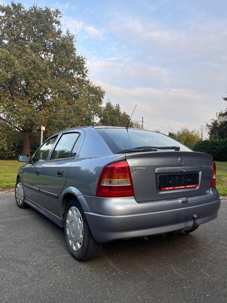 Opel astra, Autos, Opel, Particulier, Astra, Airbags, Air conditionné, Vitres électriques, Attache-remorque, Essence, Euro 4, Boîte manuelle