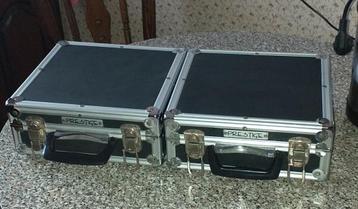 2 minidisc koffertjes (zeldzaam) beschikbaar voor biedingen