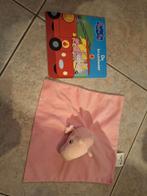 Knuffeldoek en boekje Peppa Pig, Ophalen of Verzenden, Zo goed als nieuw