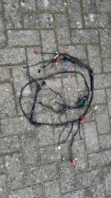 Zip 2 takt kabelboom beschikbaar voor biedingen