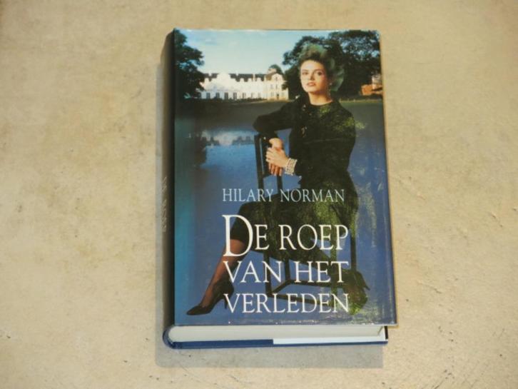 Een hardcover boek De roep van het verleden, als nieuw, Boeken, Romans, Zo goed als nieuw, Ophalen of Verzenden