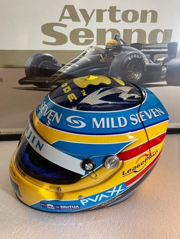 Fernando Alonso 1/1 Full Size 2006 F1 World Champion helm beschikbaar voor biedingen