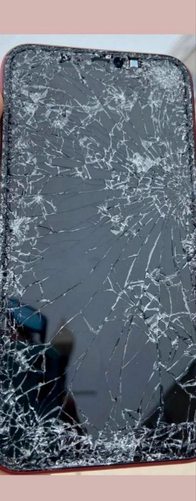 Gezocht vanaf iphone 13 14 15  pro barst schade kapot scherm, Telecommunicatie, Mobiele telefoons | Hoesjes en Screenprotectors | Apple iPhone