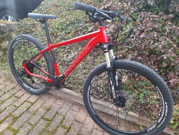 Superbe vtt en etat neuf rouler 50km zanatta z29 en 29 pouce beschikbaar voor biedingen