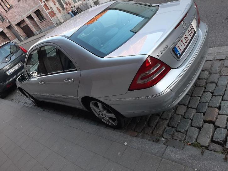 Auto Mercedes C220 CDI automatic, Auto's, Mercedes-Benz, Particulier, C-Klasse, Diesel, Euro 5, Berline, 4 deurs, Automaat, Zilver of Grijs