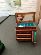 Juwelenkistje, Handtassen en Accessoires, Armbanden, Ophalen, Gebruikt, Hout
