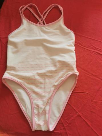 Magnifique maillot de bain blanc et rose de Burberry 