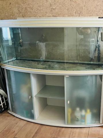 aquarium 25€ beschikbaar voor biedingen