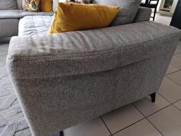 Canapé d’angle en tissu gris – bon état général beschikbaar voor biedingen