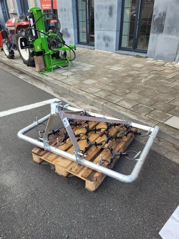 Weidesleep met gietijzeren sterren beschikbaar voor biedingen