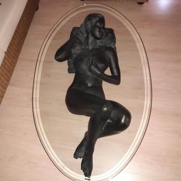 artistieke salontafel  bronskleurige look beschikbaar voor biedingen