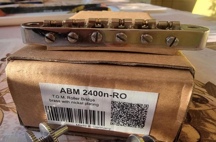 ABM Roller Bridge, Musique & Instruments, Instruments à corde | Guitares | Électriques, Comme neuf, Autres marques, Enlèvement ou Envoi