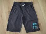 short mt 134/140 (nr 4977), Kinderen en Baby's, Ophalen of Verzenden, Gebruikt, Jongen
