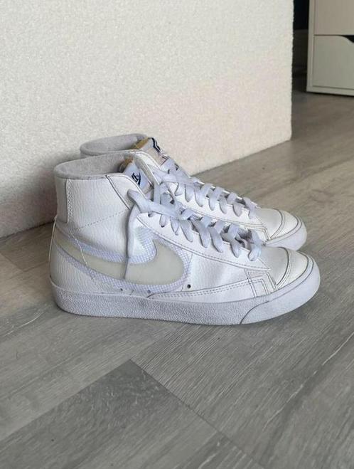 Nike blazer mid ‘77 vintage, Vêtements | Hommes, Chaussures, Porté, Chaussures de marche, Blanc, Enlèvement ou Envoi