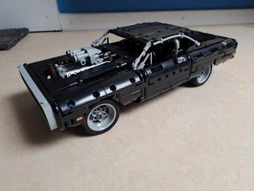 Lego Technics Dodge Charger Fast & Furious beschikbaar voor biedingen