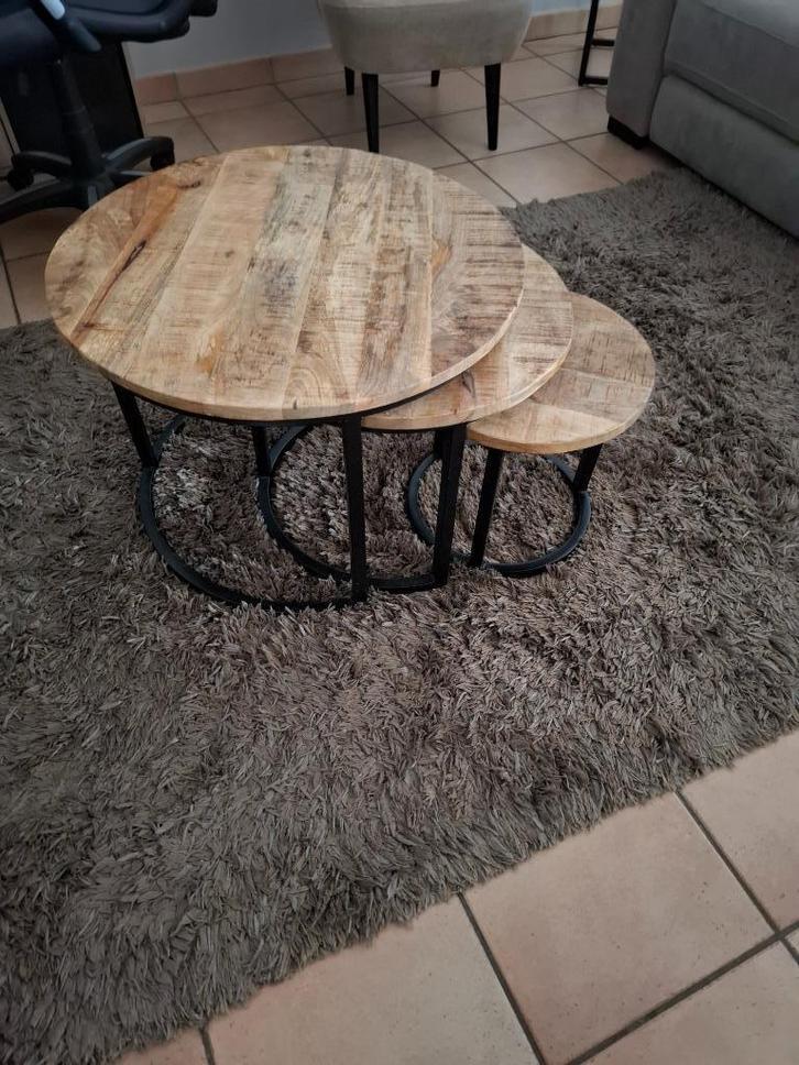 Bijzettafeltjes, Huis en Inrichting, Tafels | Bijzettafels, Zo goed als nieuw, Rond, Minder dan 45 cm, 55 tot 75 cm, Hout, Ophalen
