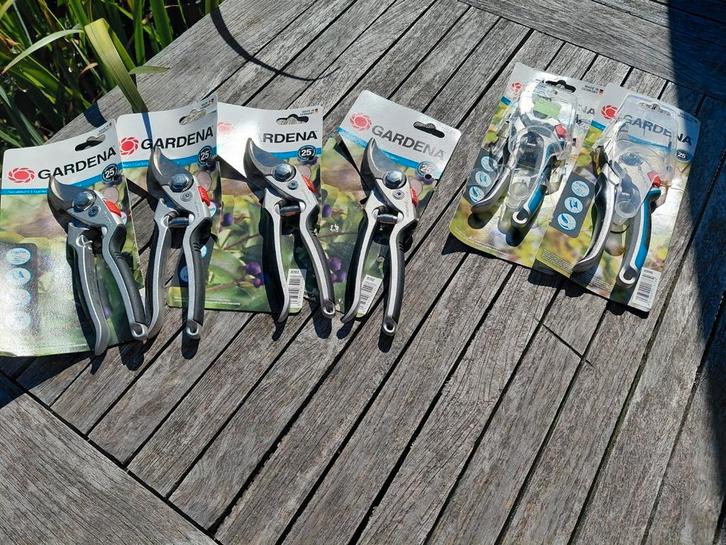 Diverse Gardena Snoeischaren, Tuin en Terras, Snoeischaren, Nieuw, 20 t/m 29 mm, Ophalen of Verzenden