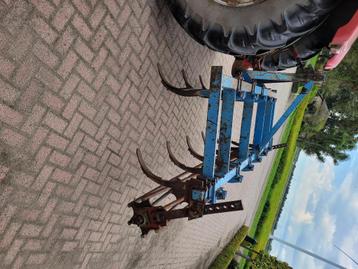 Lemken vastetand cultivator met rol beschikbaar voor biedingen