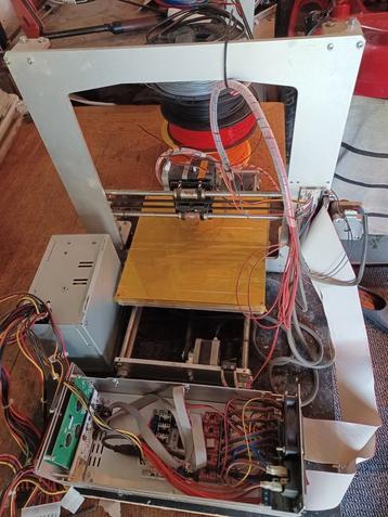 3D printer GEETECH + 4 PLA rollen