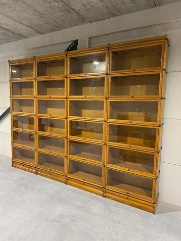 Grote Globe Wernicke boekenkast beschikbaar voor biedingen