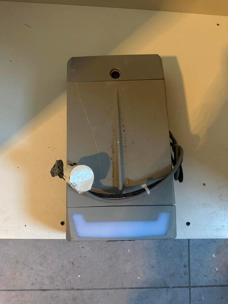 FAAC garagepoortmotor + sensoren voor de poort en bakje, Huis en Inrichting, Lampen | Wandlampen, Gebruikt, Ophalen