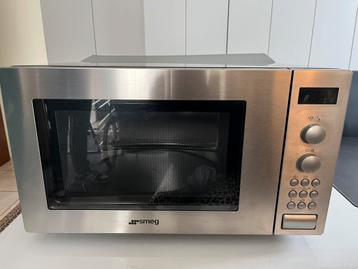 Smeg microwave FME24X - in zeer goede staat beschikbaar voor biedingen