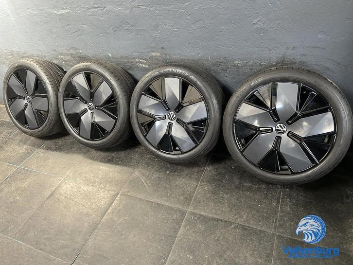Originele VW Passat B9 3J0 Leeds R-Line 19 inch zwart antrac, Auto-onderdelen, Banden en Velgen, Banden en Velgen, Zomerbanden