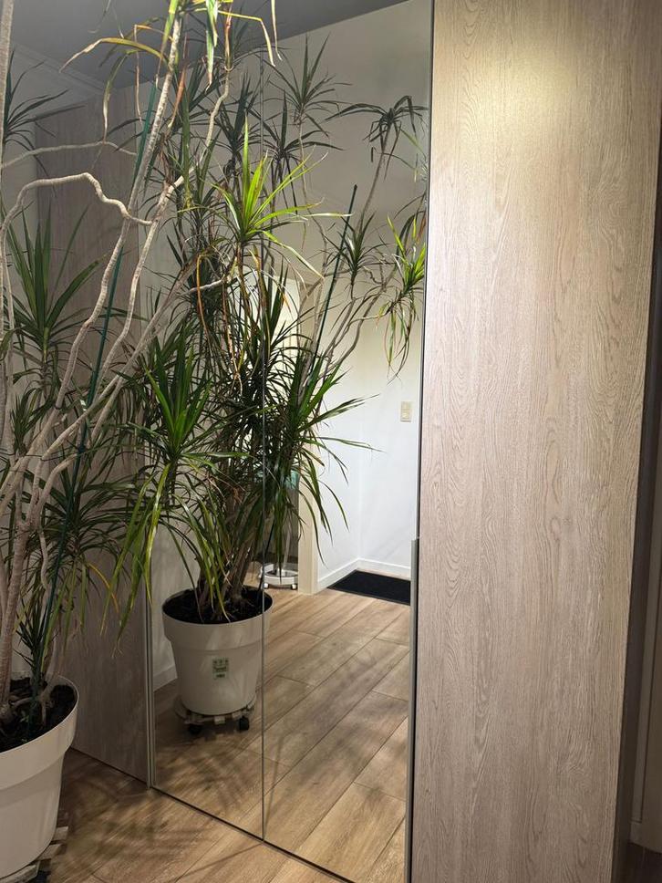 Kleerkast Prenuptia, Huis en Inrichting, Kasten | Kleerkasten, Zo goed als nieuw, Ophalen