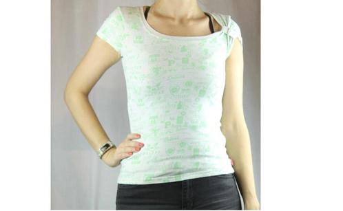 Wit tshirt met groene tekening van Pussy deluxe - Maat small, Kleding | Dames, T-shirts, Wit, Ophalen of Verzenden
