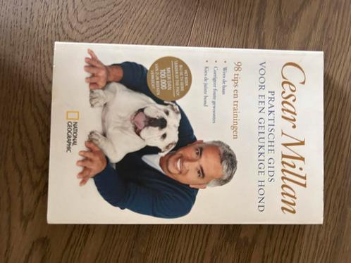 Cesar Millan - praktische gids voor een gelukkige hond, Boeken, Dieren en Huisdieren, Zo goed als nieuw, Honden, Ophalen of Verzenden