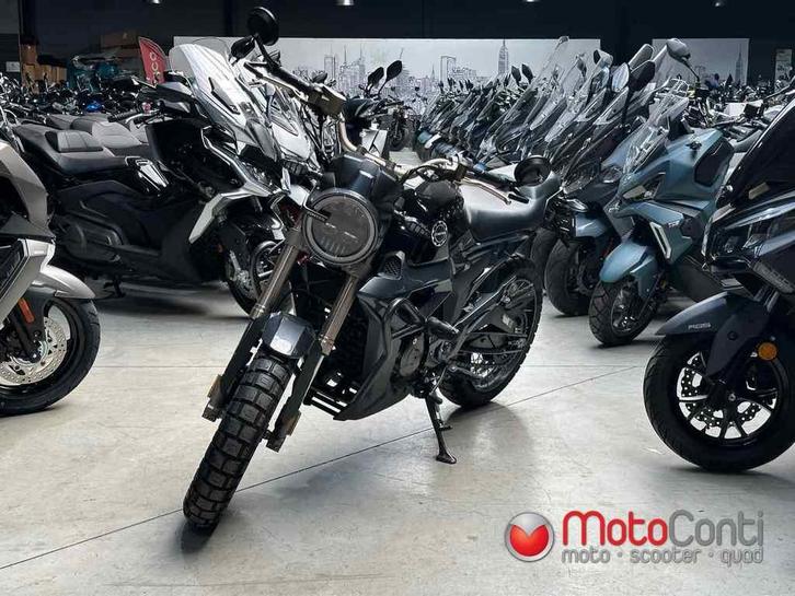 Zones 350 GM 2024 [5054 km], Motoren, Motoren Inkoop, Ophalen of Verzenden