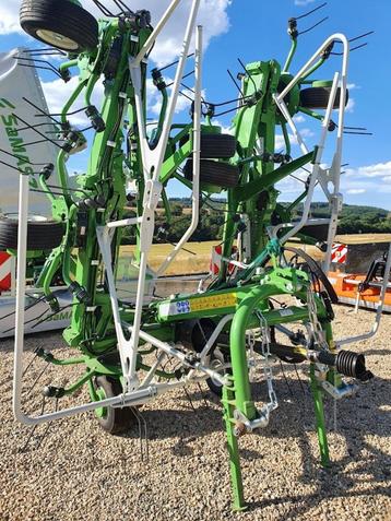 Schudder en hark beschikbaar voor biedingen